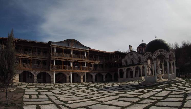 чудеса и вяра - ЧУДЕСА И ВЯРА: Светите Козма и Дамян орисаха най-целебните аязма (СНИМКИ)