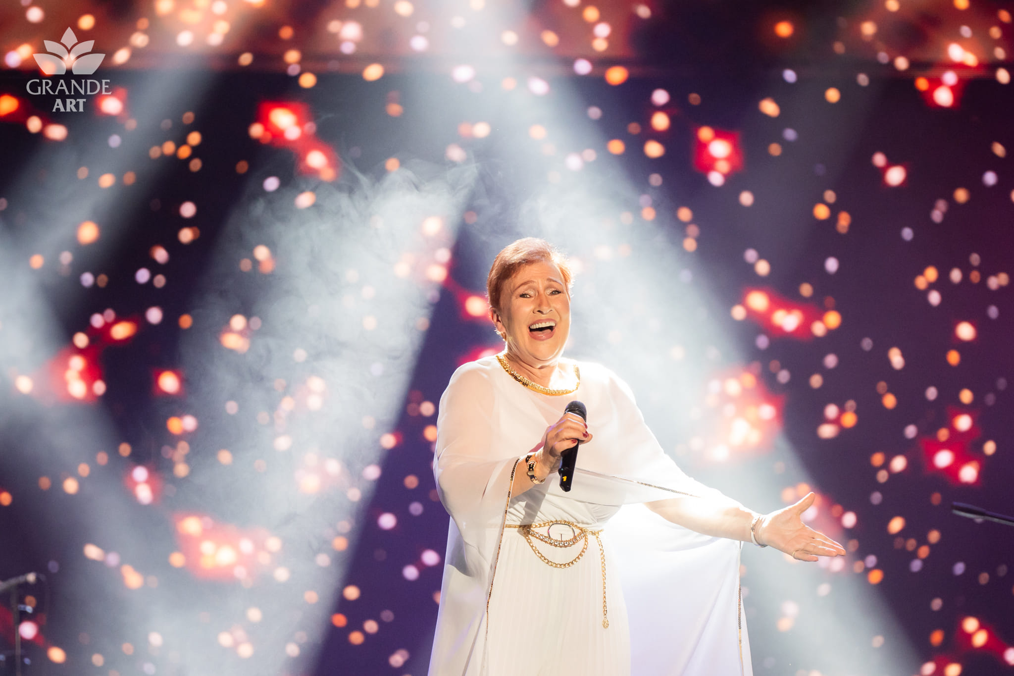 Мая Нешкова