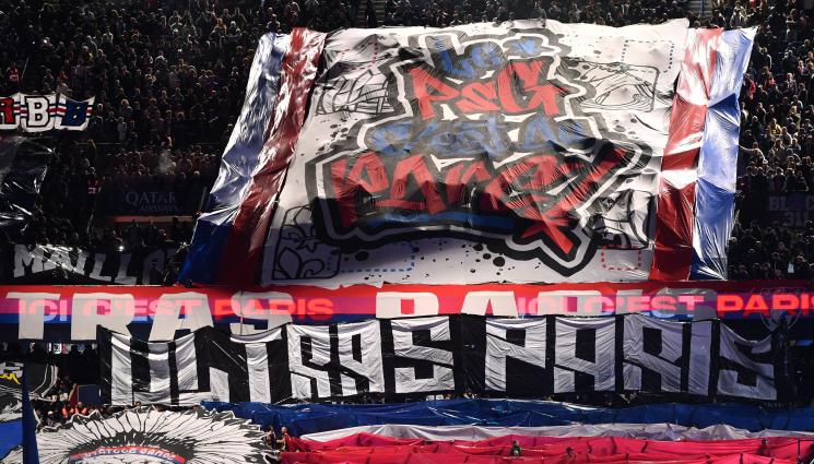 ПСЖ хомофобия стадион - Затварят част от исторически за България стадион заради хомофобия