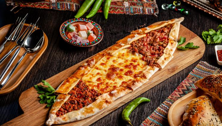 златно време - ЗЛАТНО ВРЕМЕ: В кухнята на „Мистър Грешен“: Барманът познава вкуса на пидето (РЕЦЕПТА)