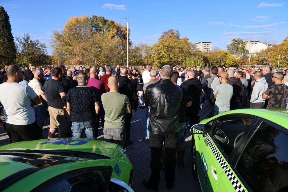 таксита таксиджии