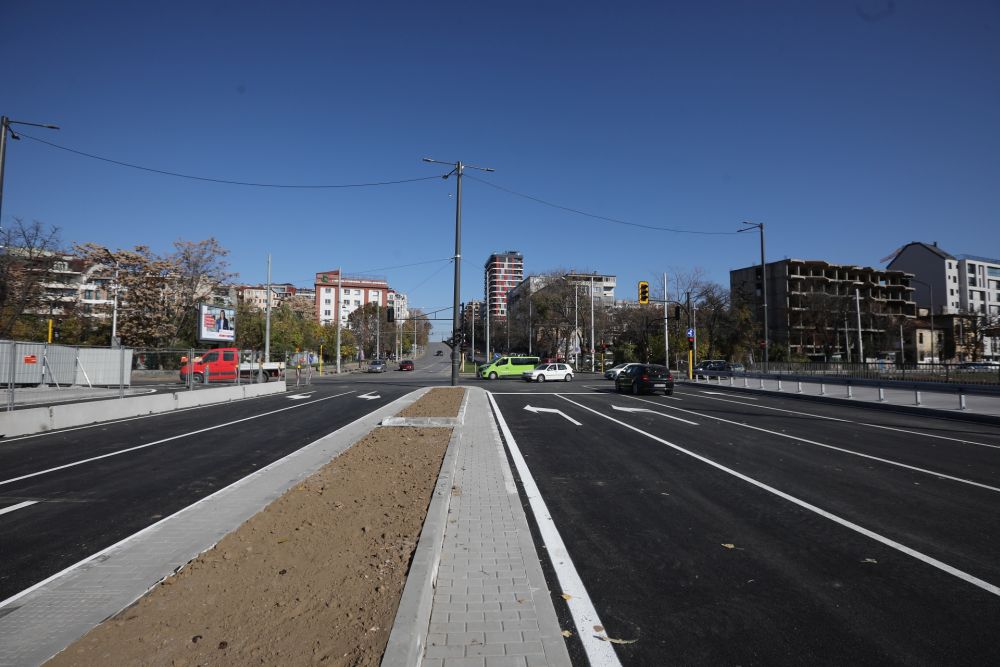 "Спаси София" пита кмета Терзиев защо е премахната бус лентата на ул. "Опълченска"