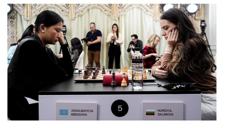 Нургюл Салимова Казахстан - Нургюл жертва 2 пешки за четвърто реми на шахматния Гран При в Казахстан