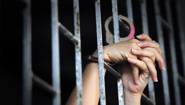 затвор - Съдът отказа да освободи убийцата на певицата Селена