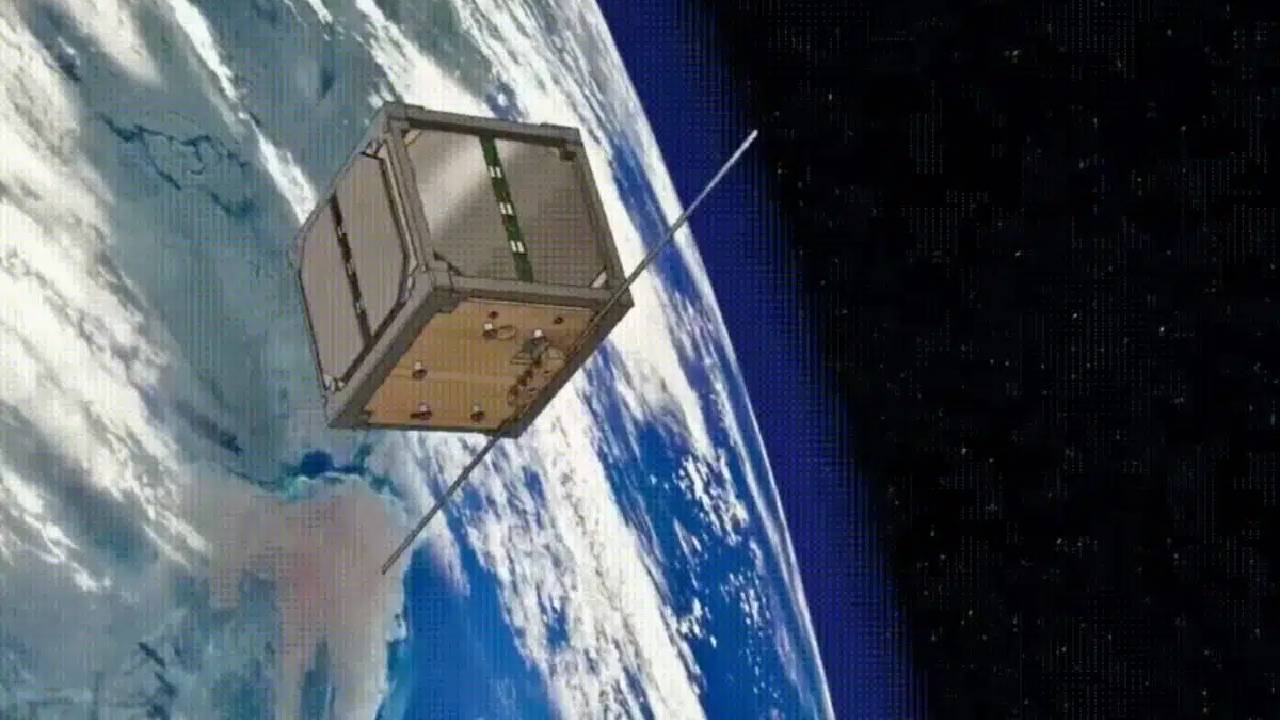 дървен спътник