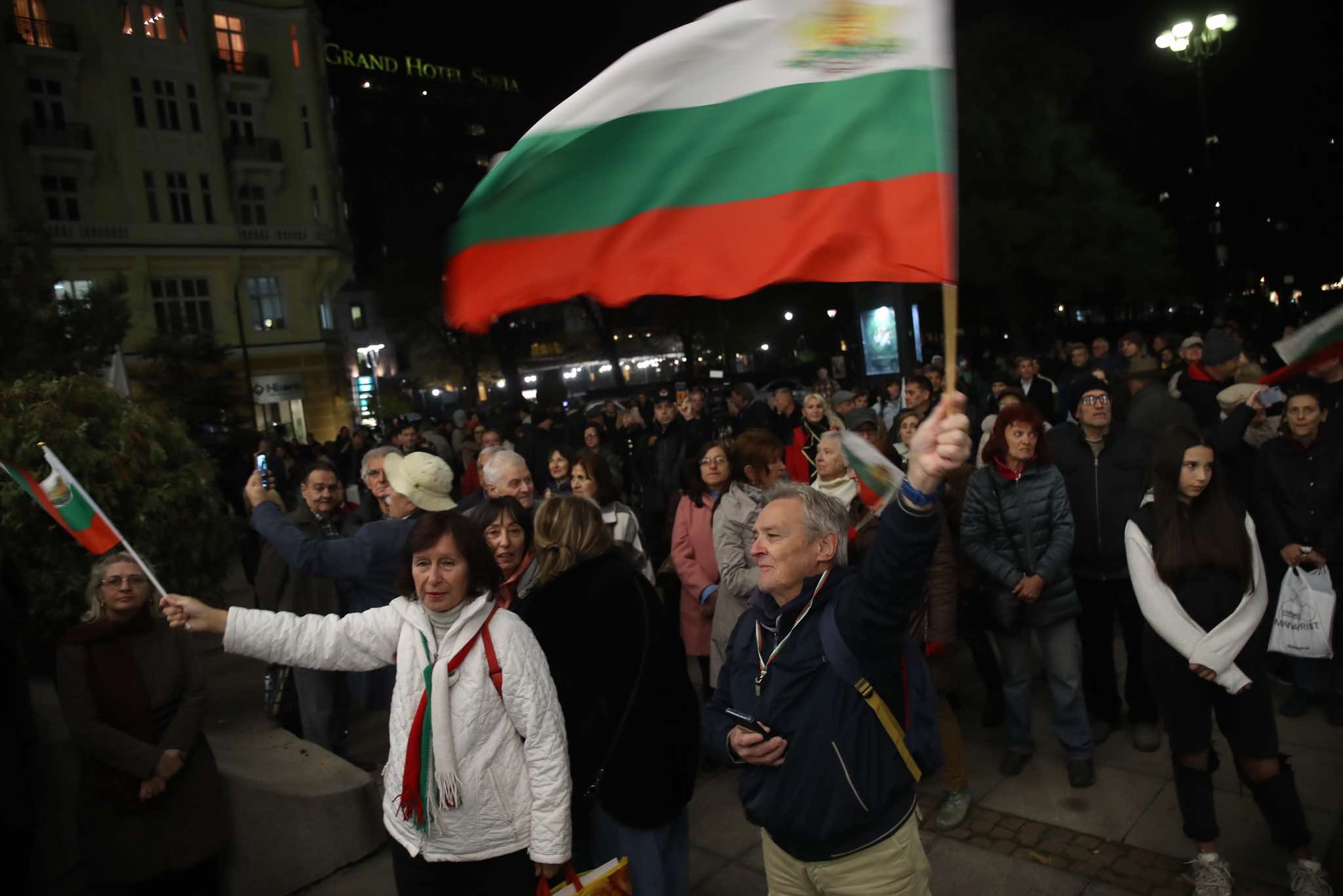 протест Джон Малкович Народен театър пиеса