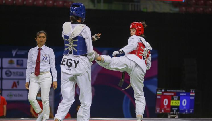 таекуондо - Сребро и бронз за Ангелова и Ангелов от европейското по олимпийско таекуондо