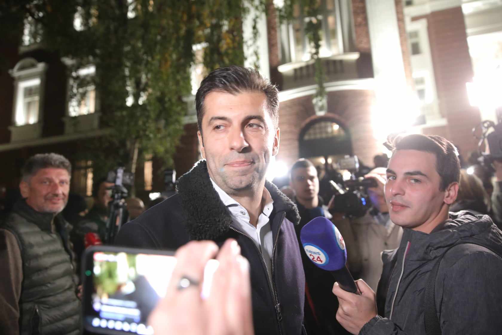 протест Народен театър пиеса Джон Малкович