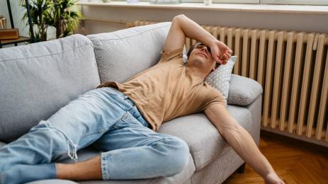 безработица диван мързел