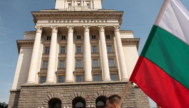 протест - ВНИМАНИЕ: Ресторантьори блокират пътя София – Варна!