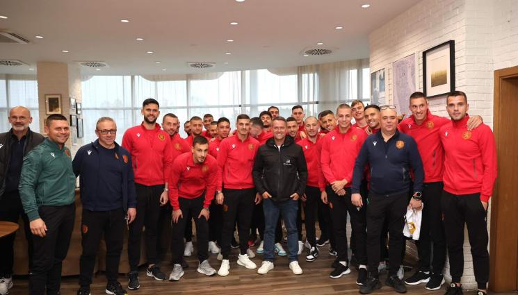 национали - Майкъл Оуен надъха националите на базата в Бояна (СНИМКИ)