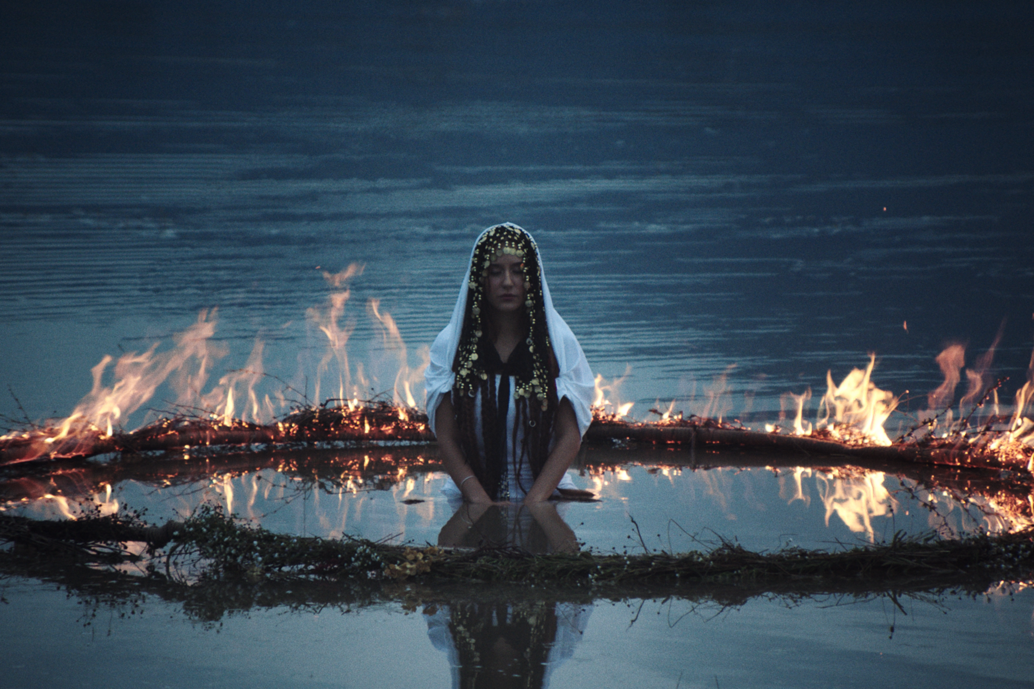 Симона Петрова Мона