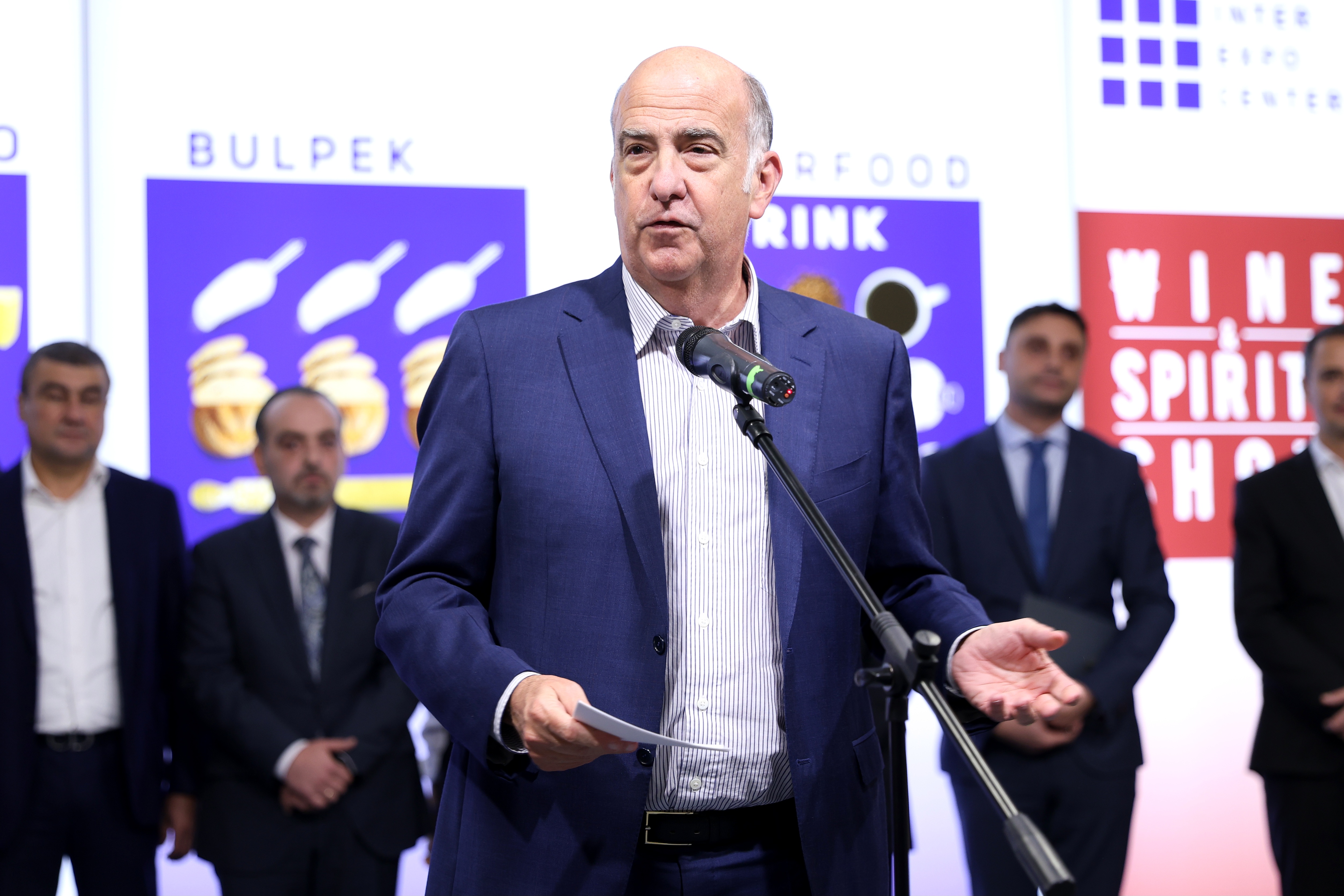 Кенет Мертен