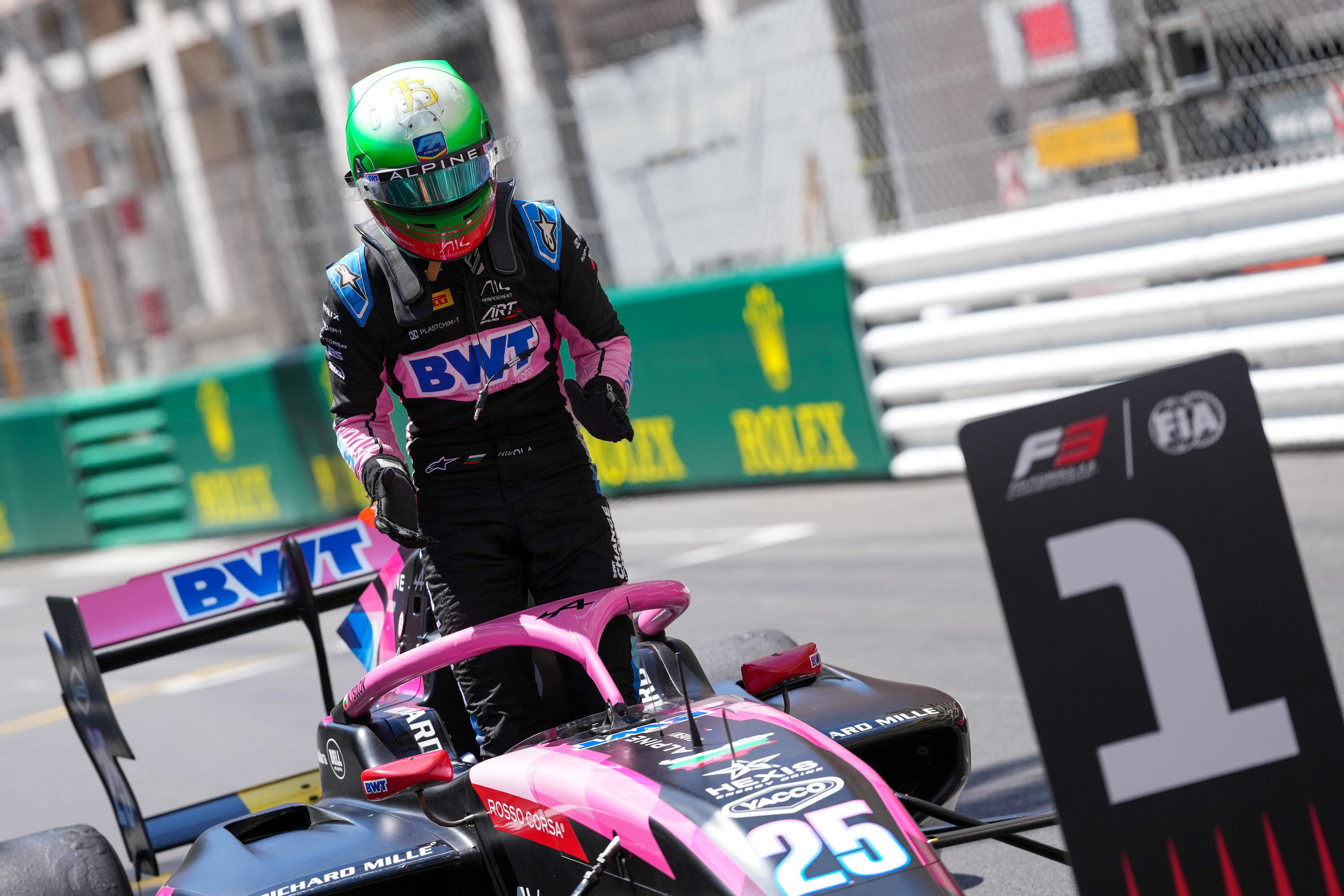 Никола Цолов