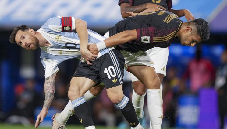 Меси - Аржентина победи Перу, Бразилия и Уругвай завършиха наравно