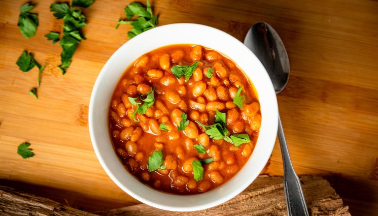 боб - ДИАМАНТА ГУНДИ: В кухнята на футболиста: Боб яхния и баница с праз – любимите му ястия