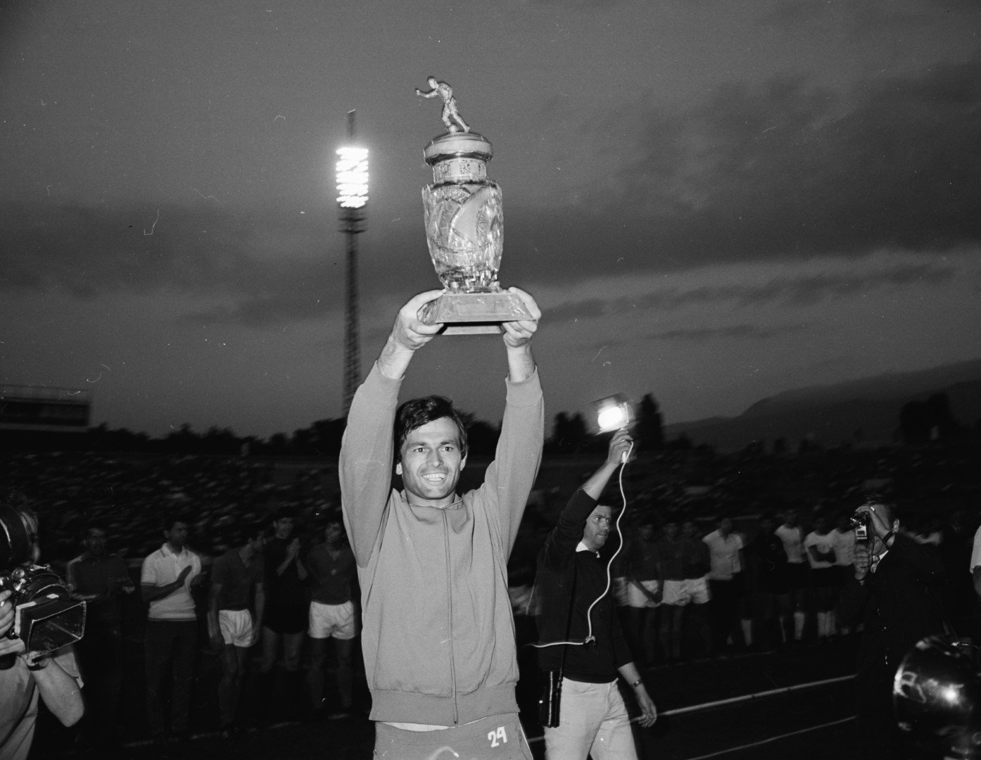 диамантения гунди