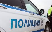 Отстраниха служител на