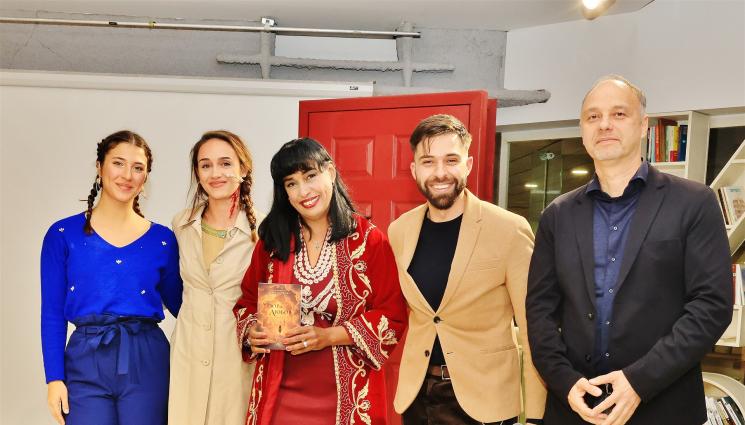 Карталов Ваня Петкова - Карталов даде врата от операта за Ваня Петкова