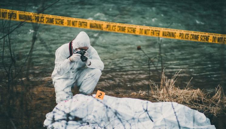 река тяло - Откриха трупа на  21-годишен в коритото на река Огоста