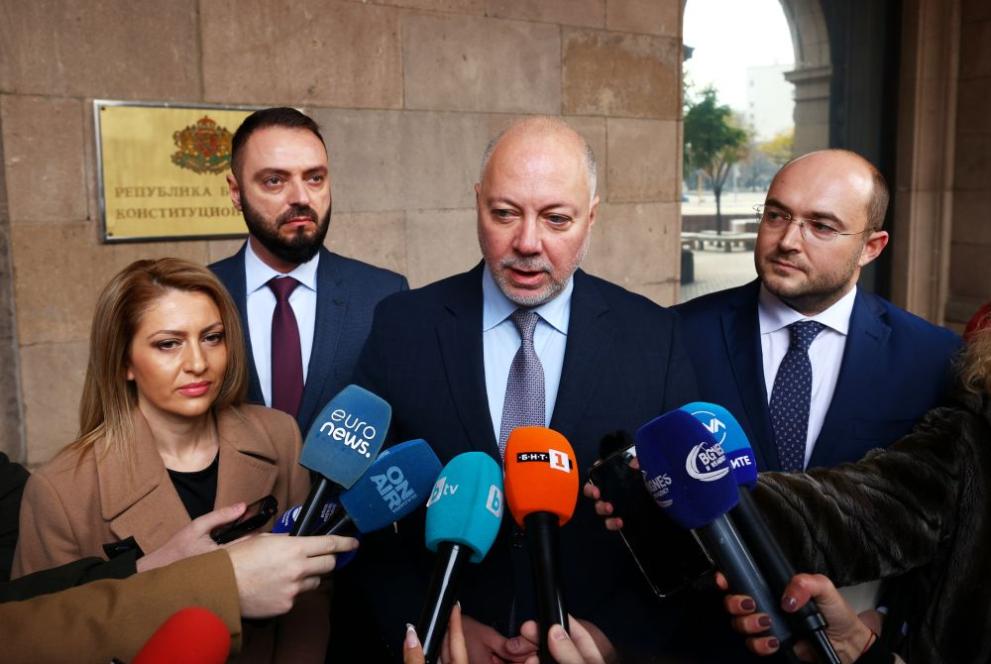 ГЕРБ внесоха искане за тълкуване от Конституционния съд с три