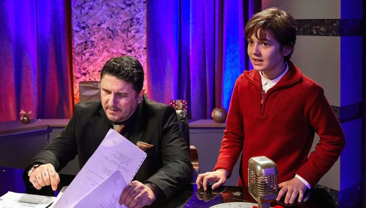 Заведи ме вкъщи - Звездата от „Заведи ме вкъщи“ Алекс Маринов: Още от 3-ти клас ходя на театър (СНИМКИ)