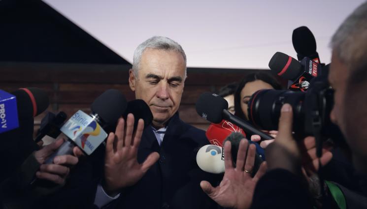 Калин Джорджеску - СПОРЕД АНКЕТА: Джорджеску пак е фаворит за президентските избори в Румъния