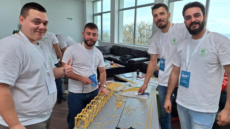 архитекти и инженери