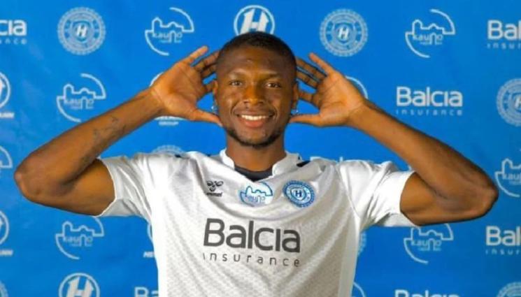 Стив Кингю - Ботев Пловдив напира за още един камерунец, дебне го за без пари