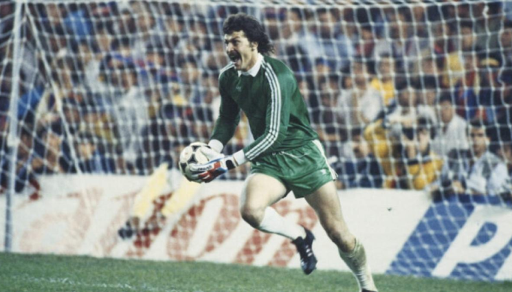 вратар - Шапки долу за Героя от Севиля: На 65 години почина легендата Дукадам (ВИДЕО)