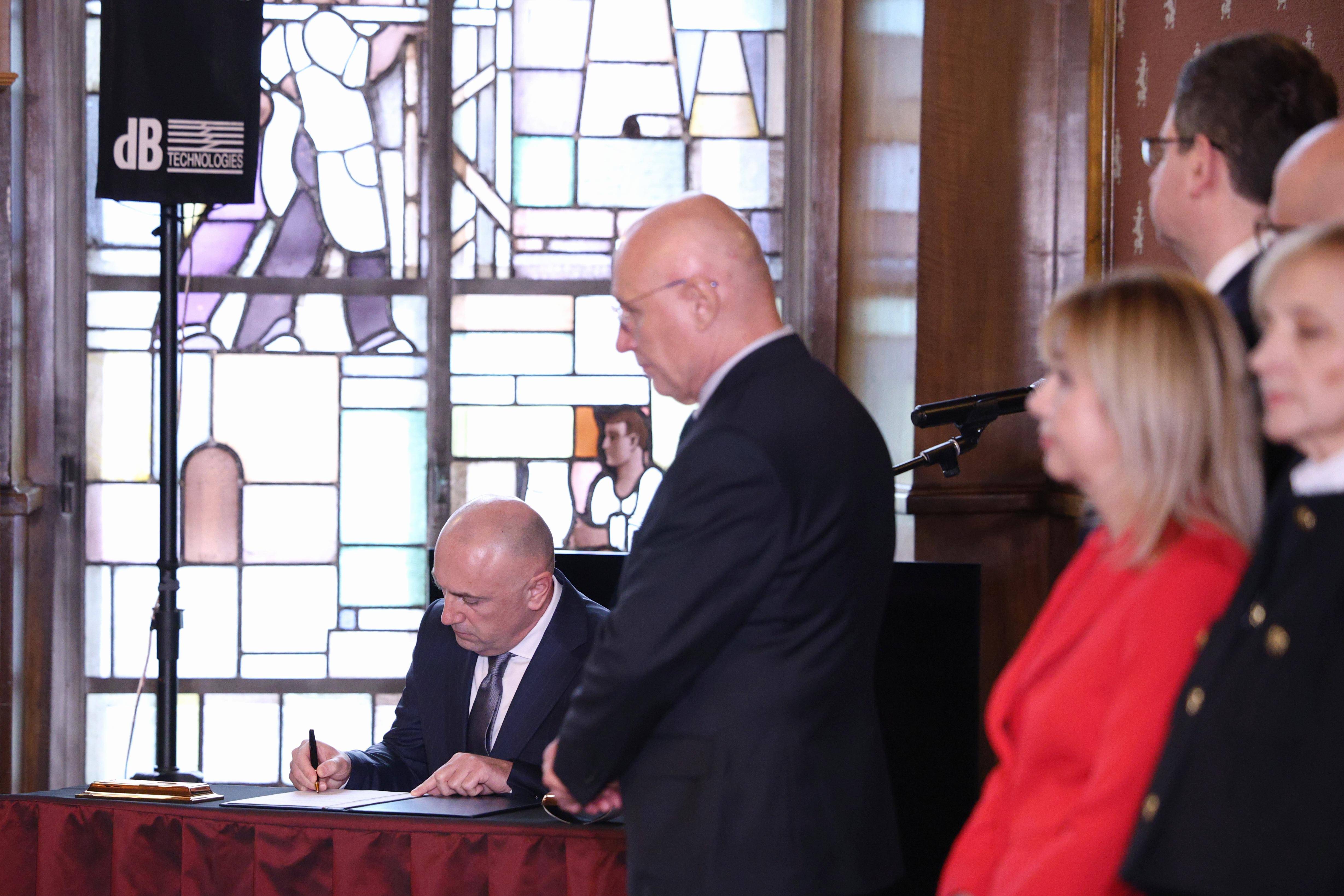 Любомир Каримански