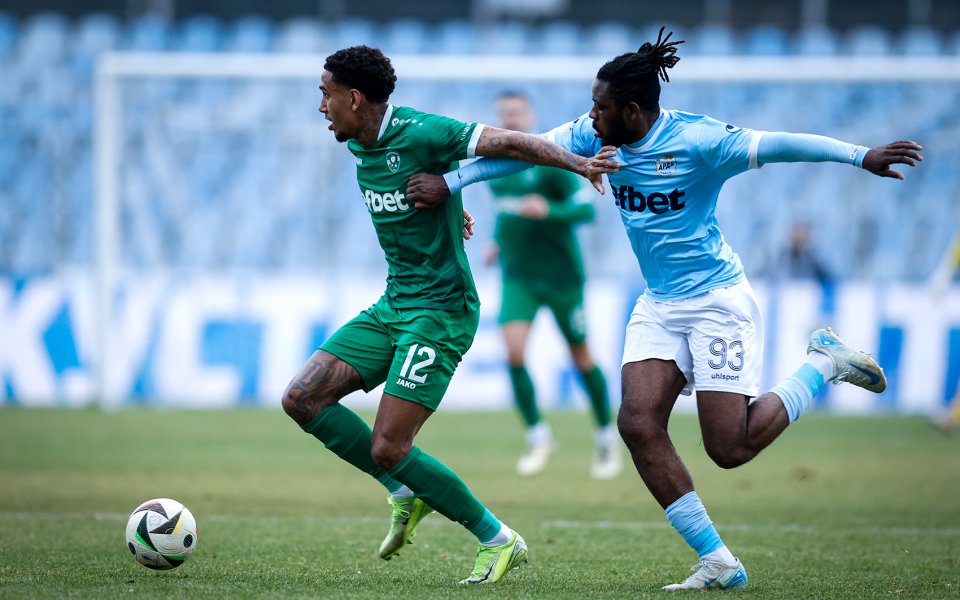   <br class=time match-started playing-match blink id=match_2