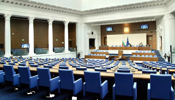 народно събрание - Народното събрание излезе във Великденска ваканция
