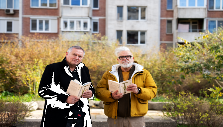 владо пенев и господинов - ГЛАС НАЗАЕМ: Владо Пенев ни чете „Градинарят и смъртта“