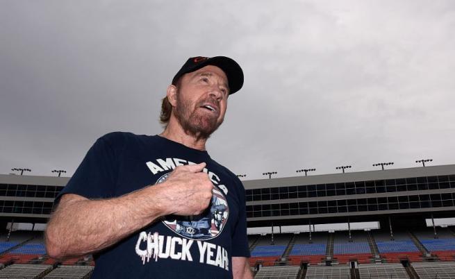 Почина майката на Чък Норис