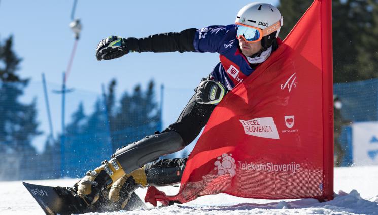 Янков Радослав - 12 е числото: Радо Янков 12-ти в паралелния гигантски слалом от Световната купа по сноуборд