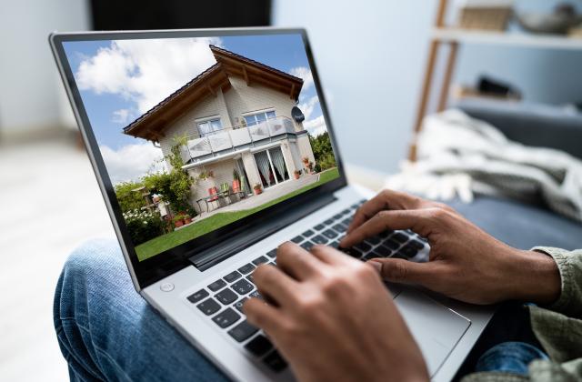 Празниците наближават, а в интернет все по-често се появяват фалшиви