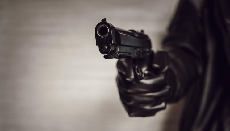 убиец пистолет