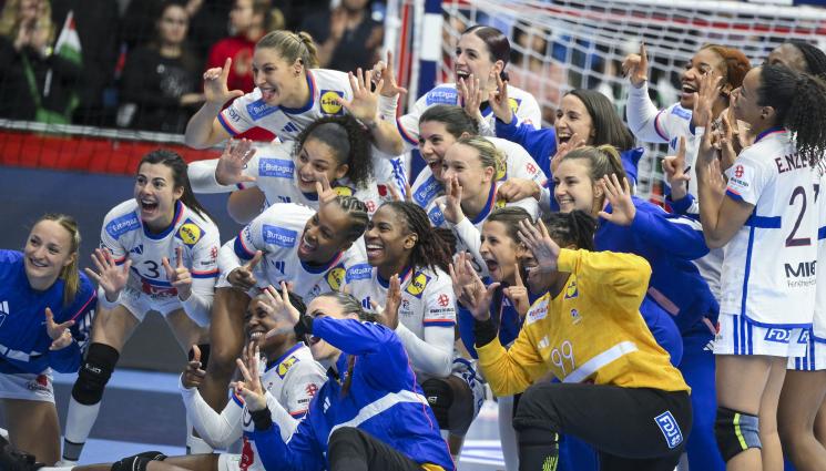 хандбал - Франция нанесе първа загуба на Унгария на Европейското първенство по хандбал за жени