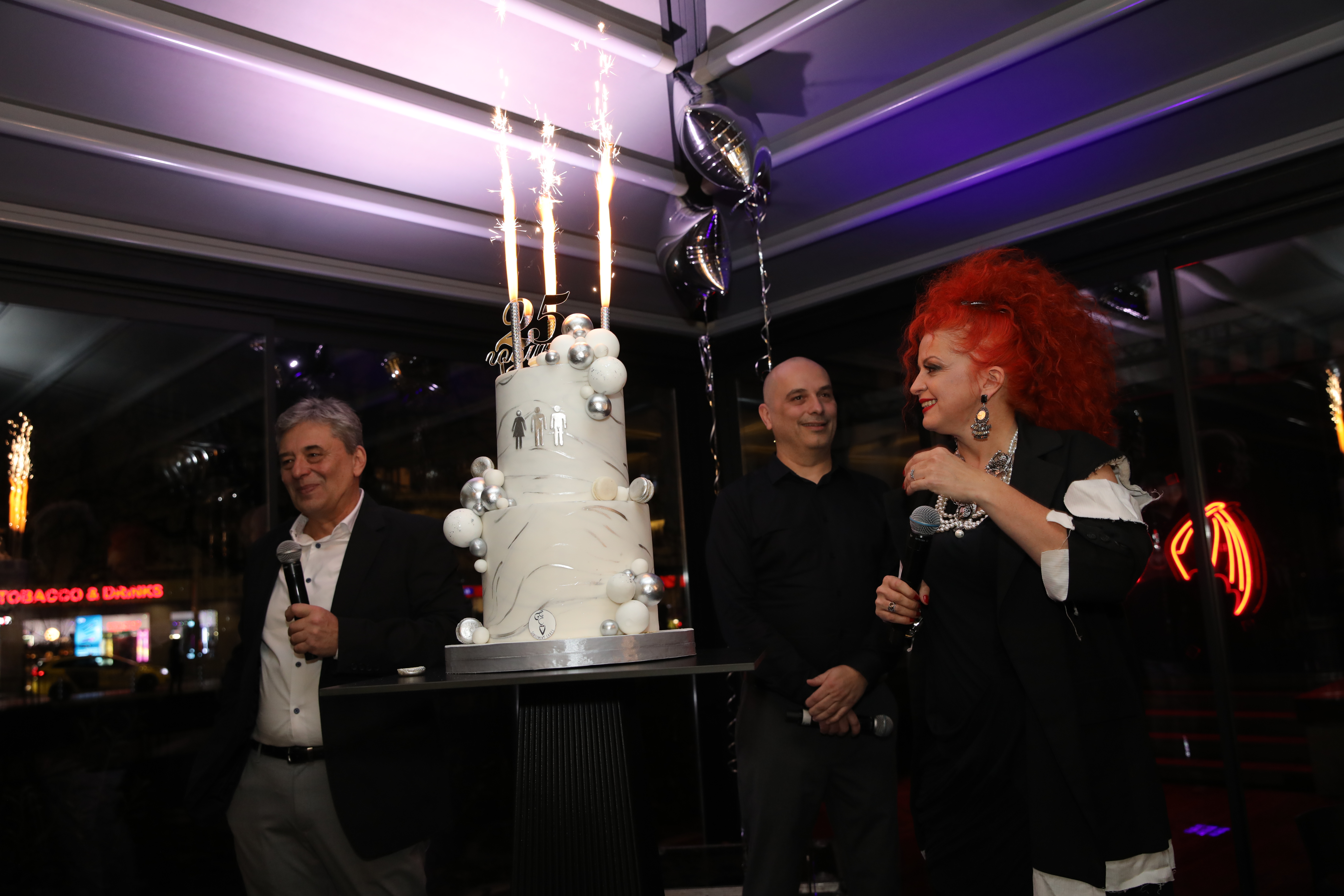 тройка на разсъмване