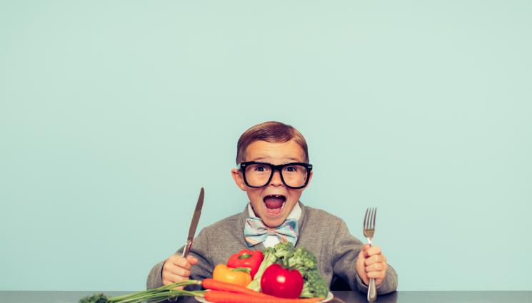 храна дете - ЗЛАТНО ВРЕМЕ: Намаляват поръчките на вредни храни