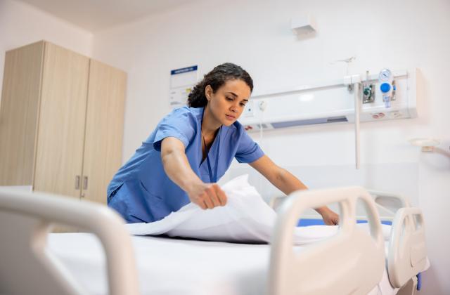 Какви документи са ни необходими, за да ни приемат и