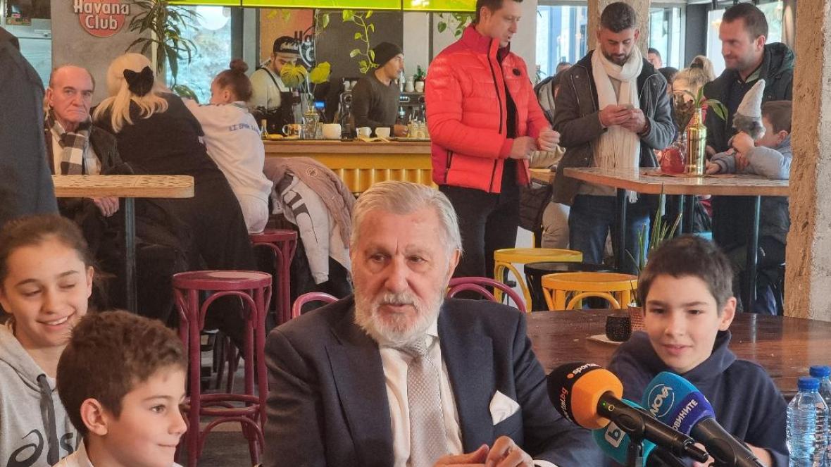 Илие Настасе