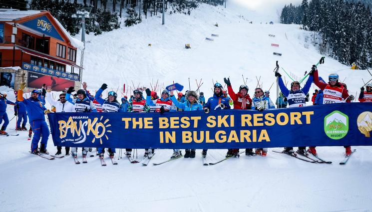 Банско - Стоичков кара ски по писта „Томба“ за старта на сезона в Банско