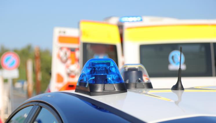 полиция линейка - ТИР се обърна на пътя, на който загина Сияна (СНИМКИ)