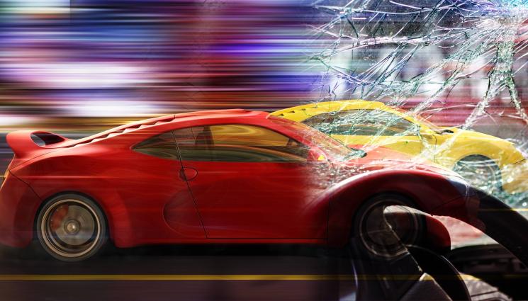 гонка коли катастрофа - БРУТАЛЕН ЕКШЪН В ХИТРИНО: Джигит бяга от ченгета, заби се в полицейското управление! (СНИМКА)