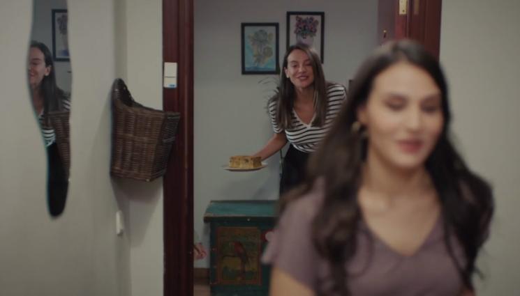 в кухнята на - ЗЛАТНО ВРЕМЕ: В кухнята на „Предателство”: Кекс за Емре, докато съседките се наклюкарят (РЕЦЕПТА)