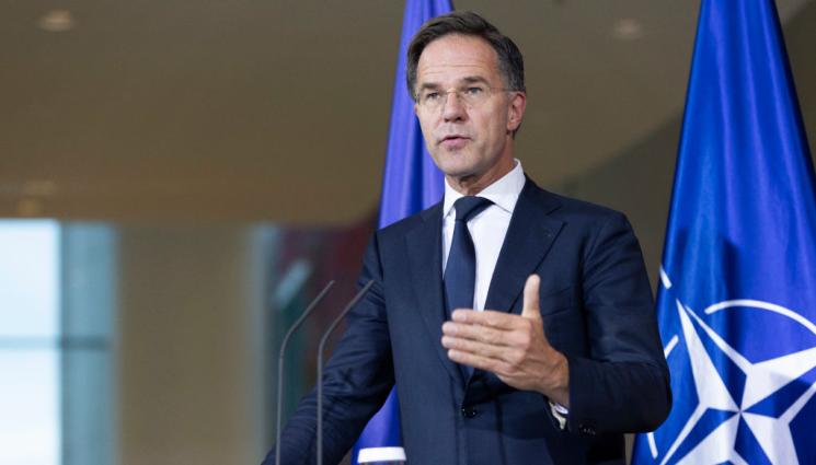 Марк Рюте - Марк Рюте посети учебния полигон „Ново село” (ВИДЕО)