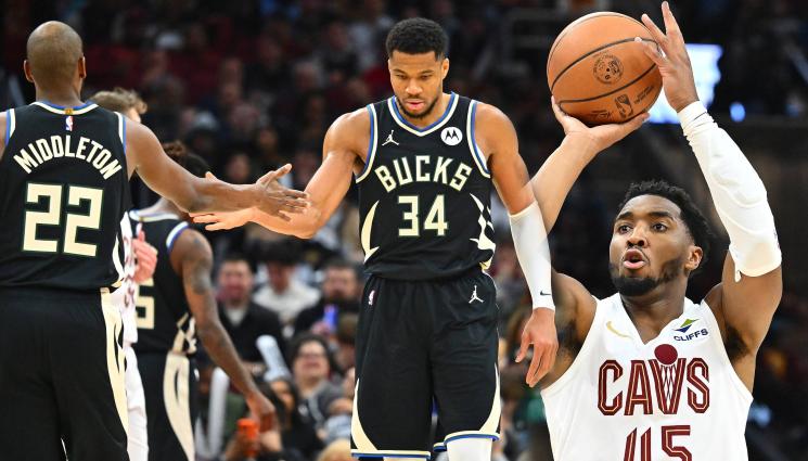 Донован Мичъл Кливланд Милуоки Бъкс - Безмилостна машина: Кливланд, лидерът на НБА, сложи на дръвника и носителя на купата