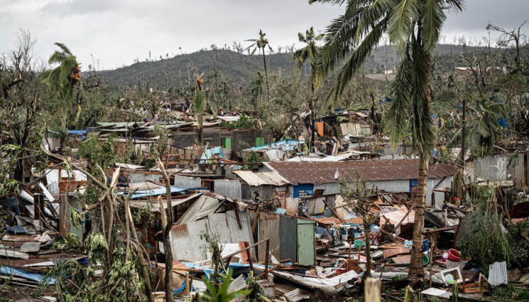 циклон франция - Ден на национален траур във Франция за жертвите на циклона 